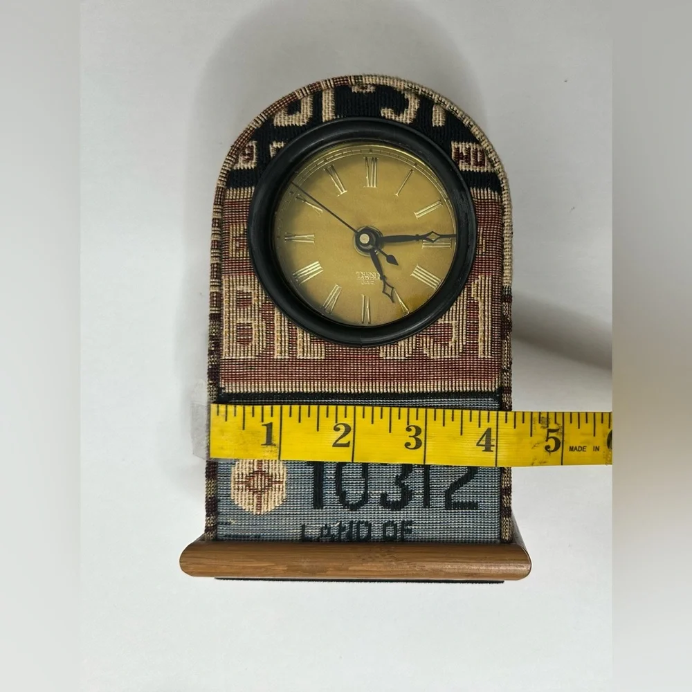 Trend Quartz Novelty Mantel Clock Analog States‎ Tapestry Unique Rare Traveling